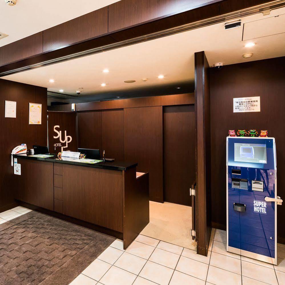 Super Hotel Naha Shintoshin Buitenkant foto