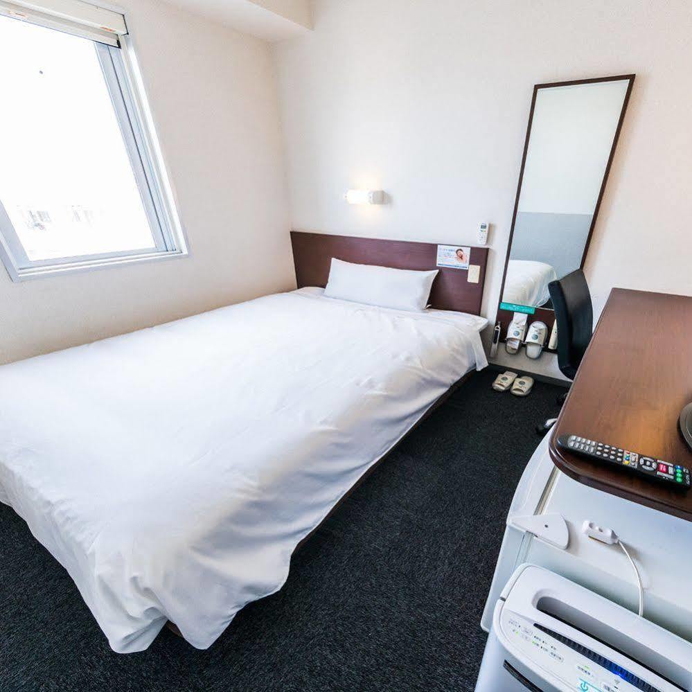 Super Hotel Naha Shintoshin Buitenkant foto